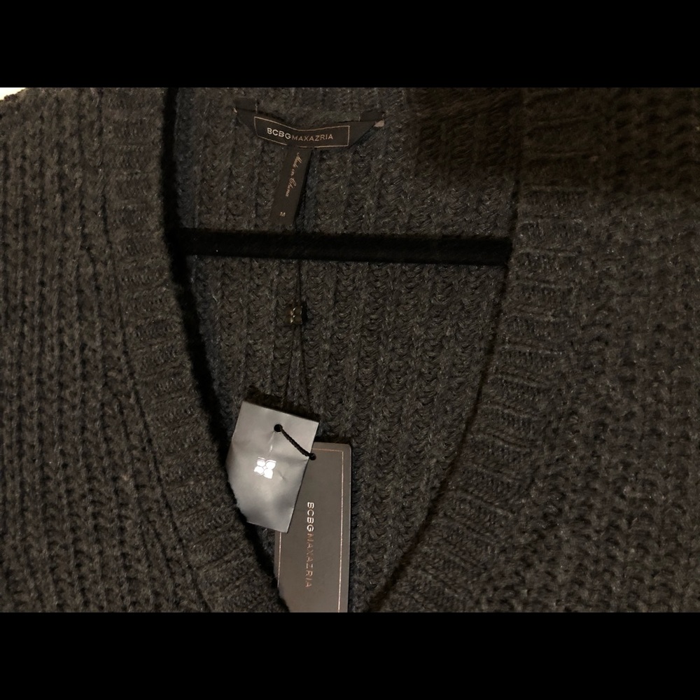 BCBG Maxazria - Picture 2 of 3